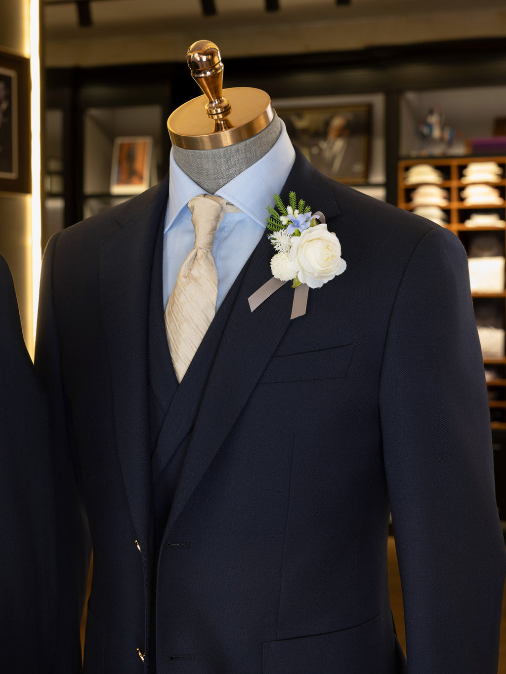 Men's village shirts and men's business attire